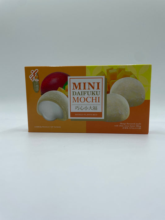 Mini Mochi med mango smag og hvid kakaobutterfyll, LOVE & LOVE snacks, nærbillede af den farverige, bløde moche.