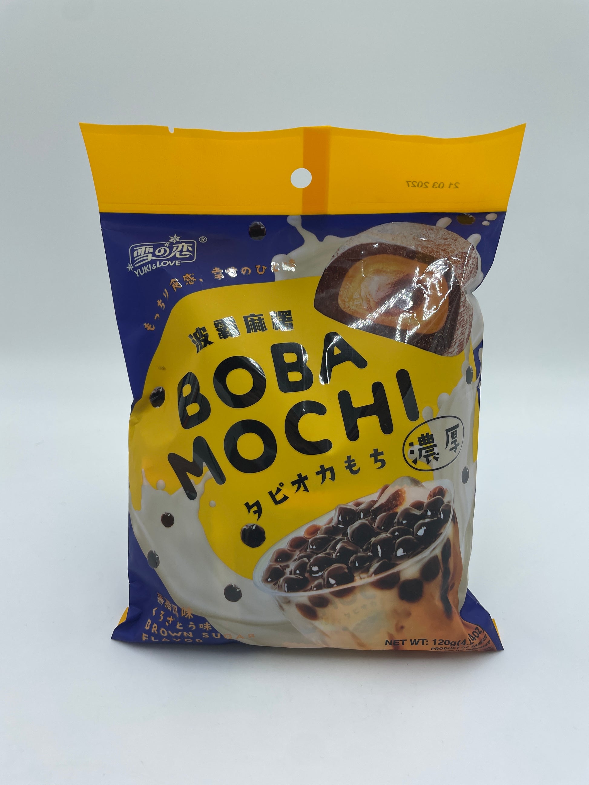 YUKI & LOVE Boba Mochi med brunt sukker smag, bløde snacks med chewy tekstur og karamelliseret sukkeroverflade.