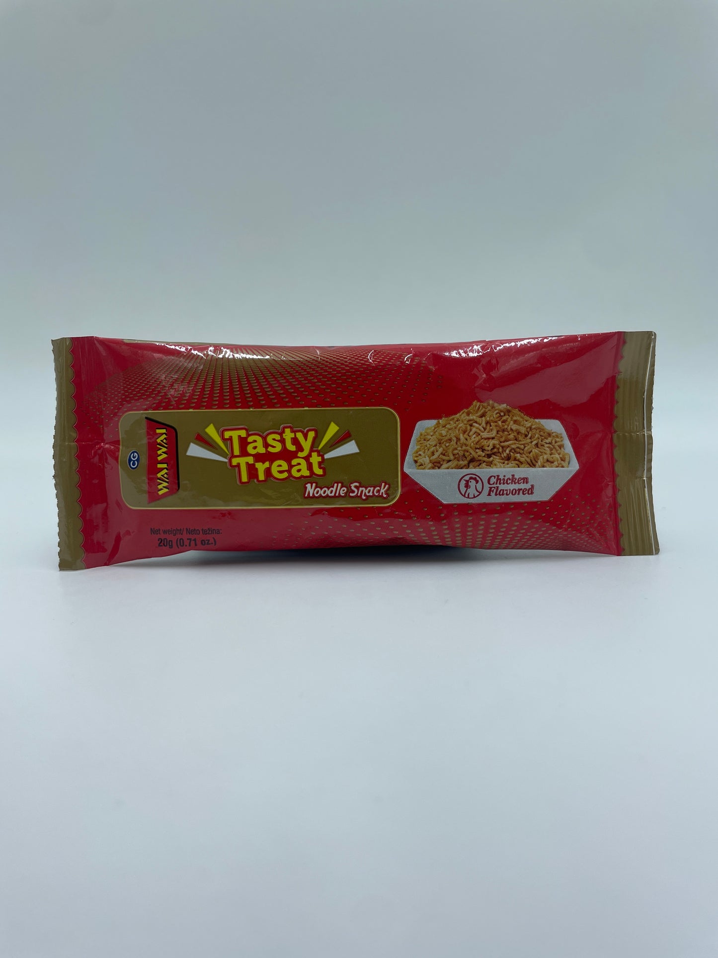 WAI WAI nuddelsnack i pose, klar til spisning, med tydelige nudler og snackemballage.