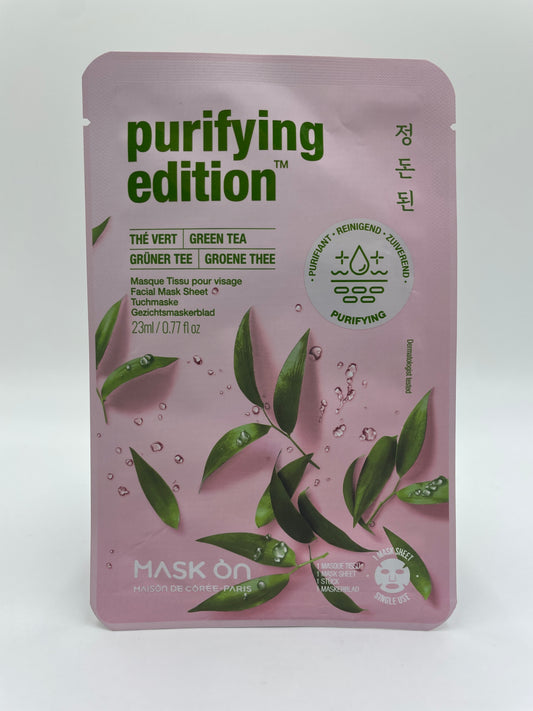 Grøn te ansigtsmaske sheet fra MAISON DE COREE, viser en pakke med ansigtspleje til rensende og fugtgivende formål