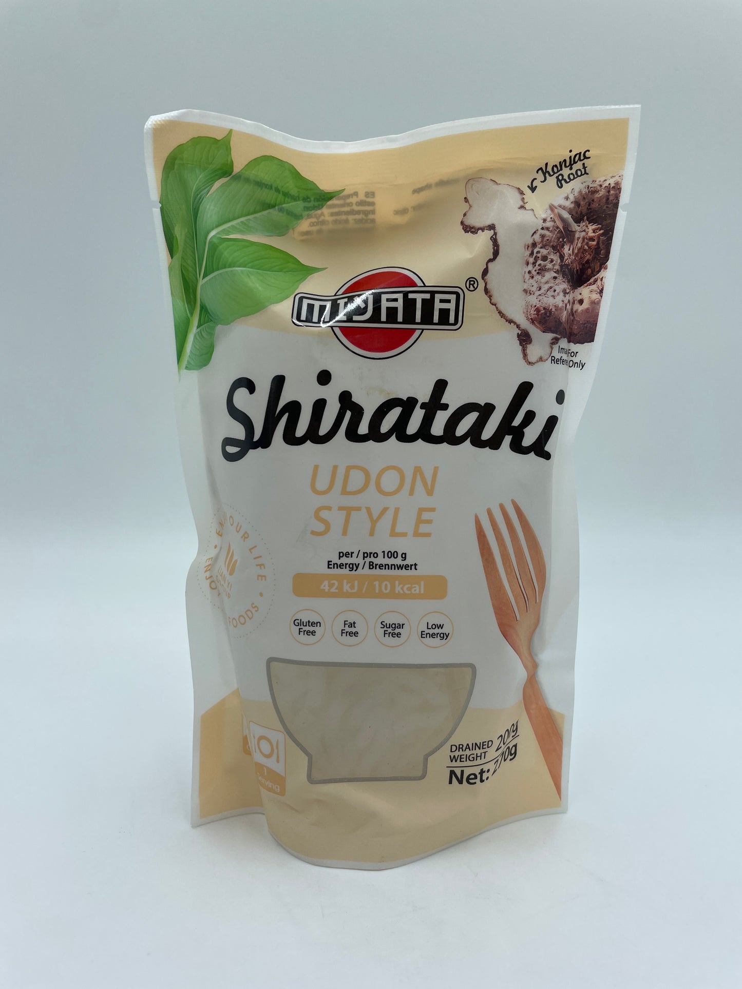 Kogte Miyata konjac shirataki udon-style nudler i en skål, klar til servering, med glat, gennemsigtig tekstur og japansk inspiration