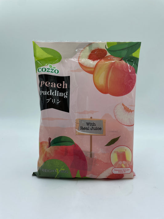 Peach jelly pudding med ægte juice fra COZZO, frisk og frugtig snacks med glat konsistens og skinnende overflade.