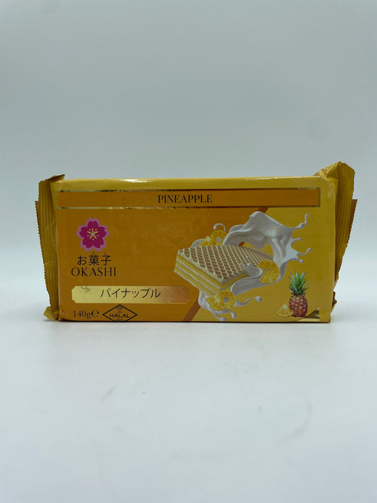 OKASHI snacks wafers med ananas smag, sprød og velsmagende frugt-infuseret snack i lyse farver