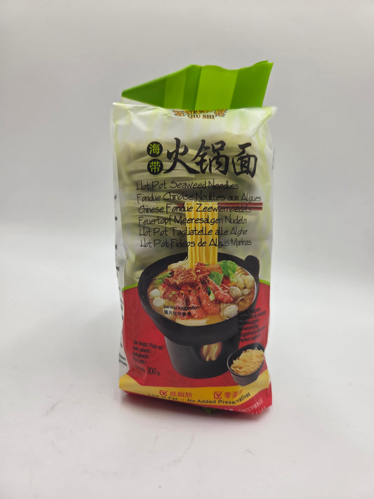 Hot Pot Seaweed Noodles